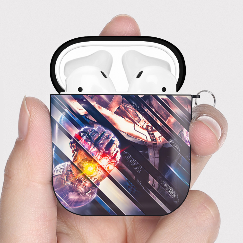 （画像用） アベンジャーズ The Avengers AirPods 第2世代保護ケース ハードシェル ブラック 耐衝撃・防指紋・カラビナ付き