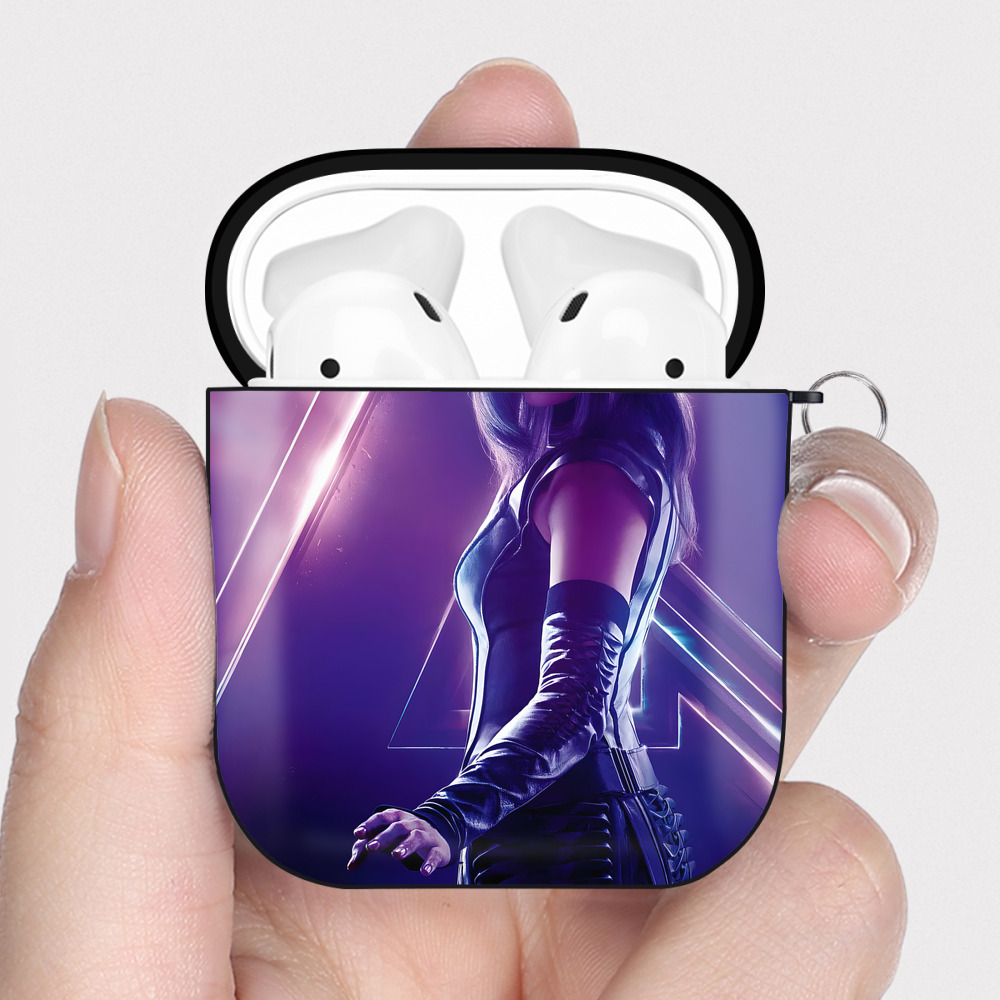 （画像用） アベンジャーズ The Avengers AirPods 第2世代保護ケース ハードシェル ブラック 耐衝撃・防指紋・カラビナ付き