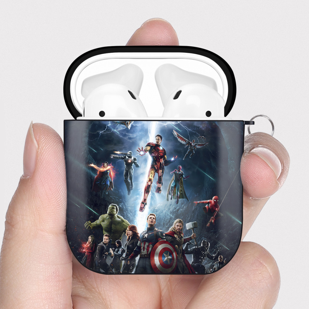 （画像用） アベンジャーズ The Avengers AirPods 第2世代保護ケース ハードシェル ブラック 耐衝撃・防指紋・カラビナ付き