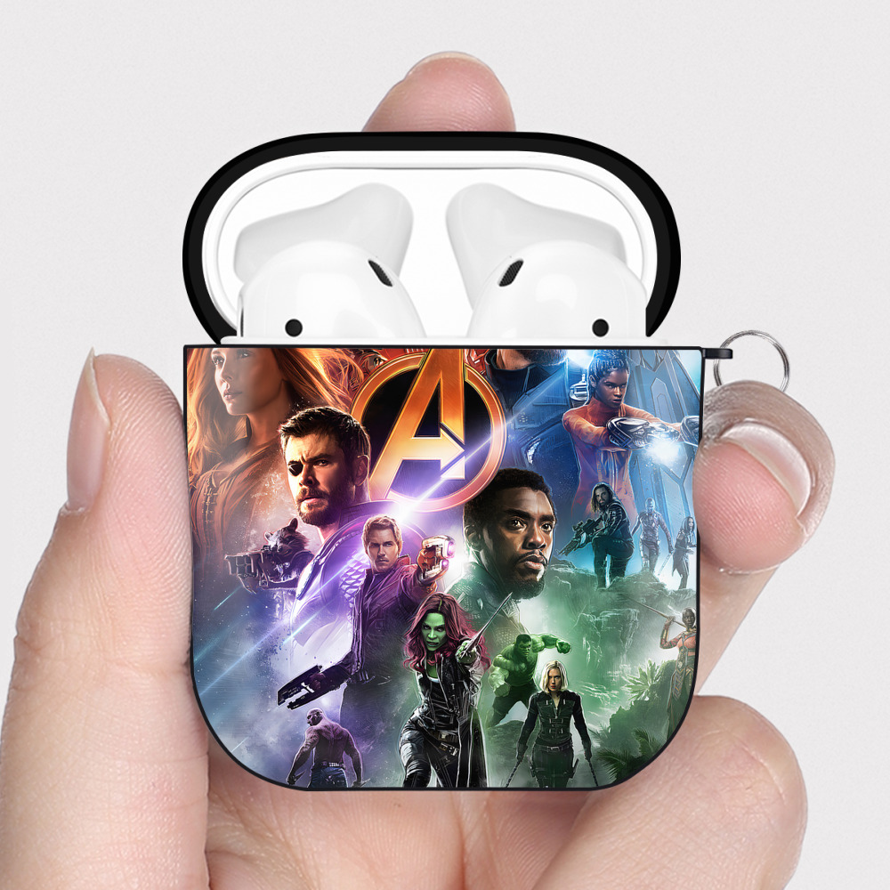 （画像用） アベンジャーズ The Avengers AirPods 第2世代保護ケース ハードシェル ブラック 耐衝撃・防指紋・カラビナ付き