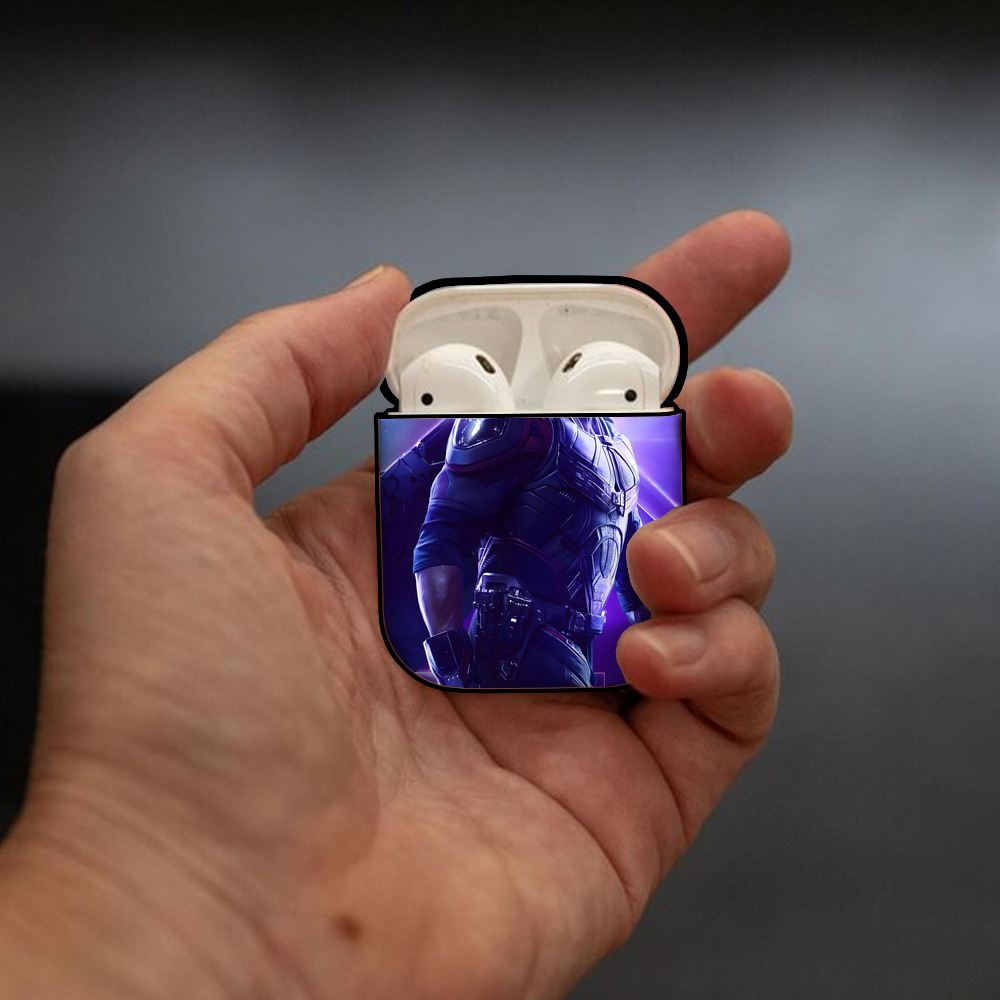 アベンジャーズ The Avengers AirPods 第2世代保護ケース ハードシェル ブラック 耐衝撃・防指紋・カラビナ付き