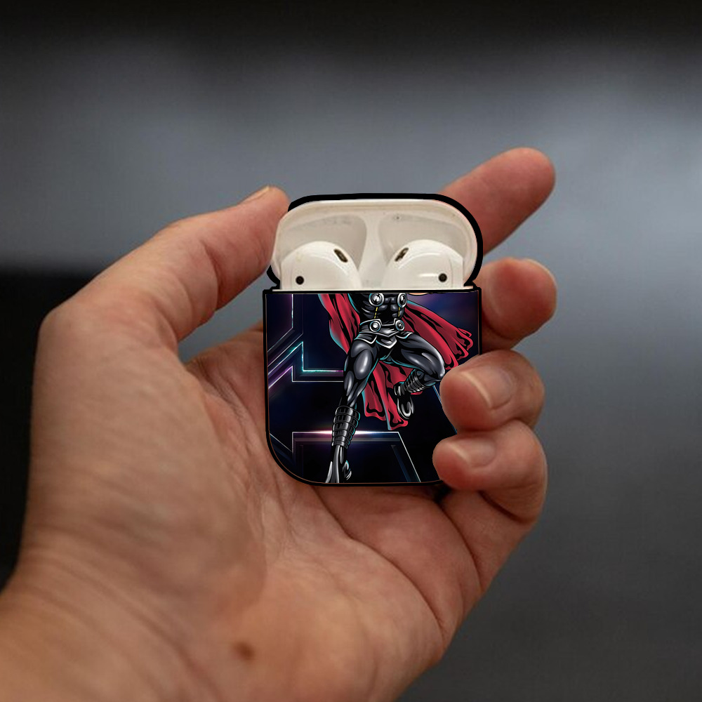 アベンジャーズ The Avengers AirPods 第2世代保護ケース ハードシェル ブラック 耐衝撃・防指紋・カラビナ付き