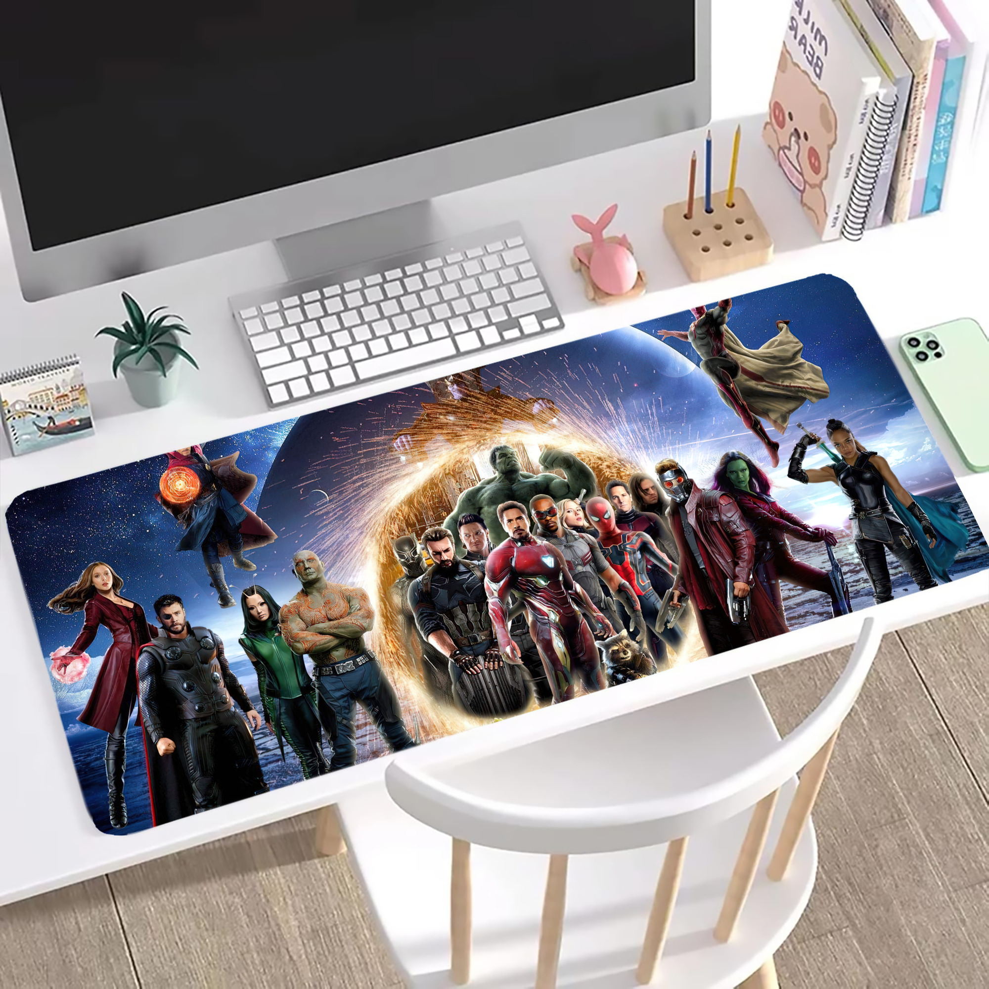 （画像用） アベンジャーズ The Avengers ステッチ加工 大判デスクマット／滑り止めマウスパッド