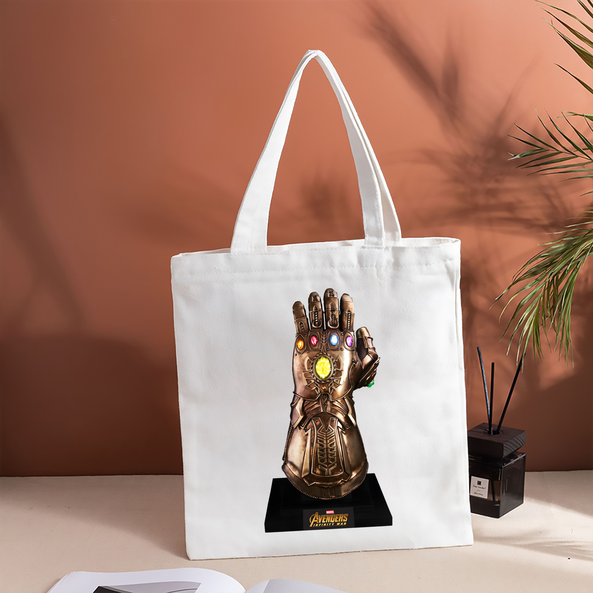 アベンジャーズ The Avengers 縦型キャンバス生地手提げバッグ　トートバッグ