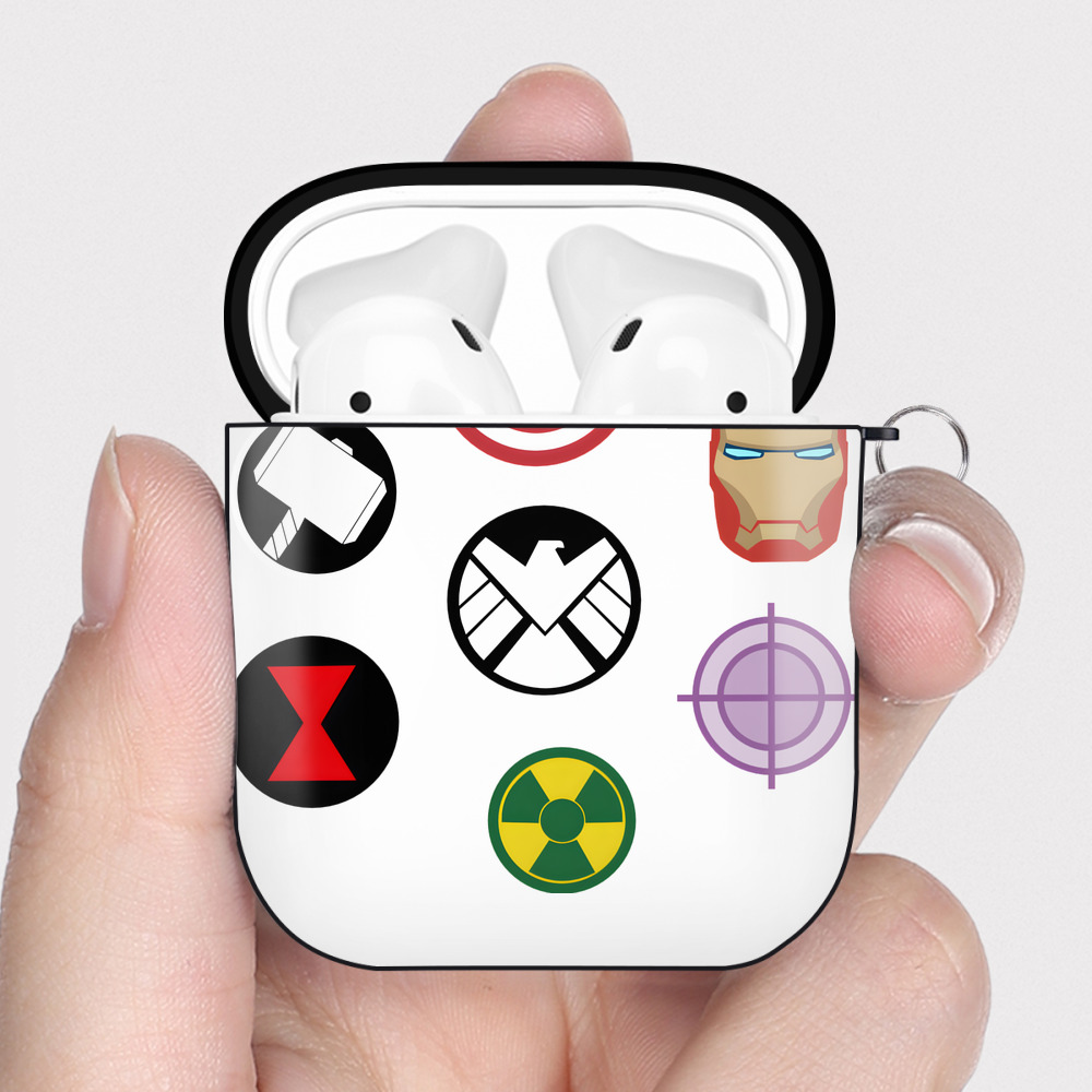 （画像用） アベンジャーズ The Avengers AirPods 第2世代保護ケース ハードシェル ブラック 耐衝撃・防指紋・カラビナ付き