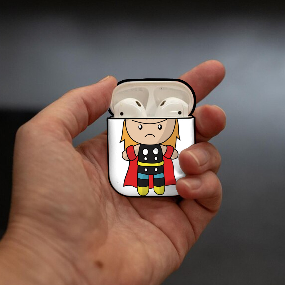 アベンジャーズ The Avengers AirPods 第2世代保護ケース ハードシェル ブラック 耐衝撃・防指紋・カラビナ付き