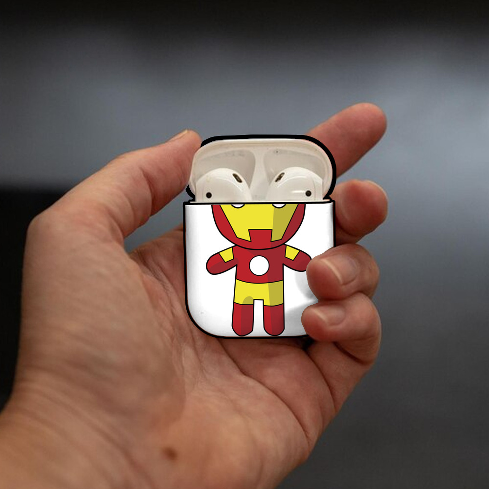 アベンジャーズ The Avengers AirPods 第2世代保護ケース ハードシェル ブラック 耐衝撃・防指紋・カラビナ付き