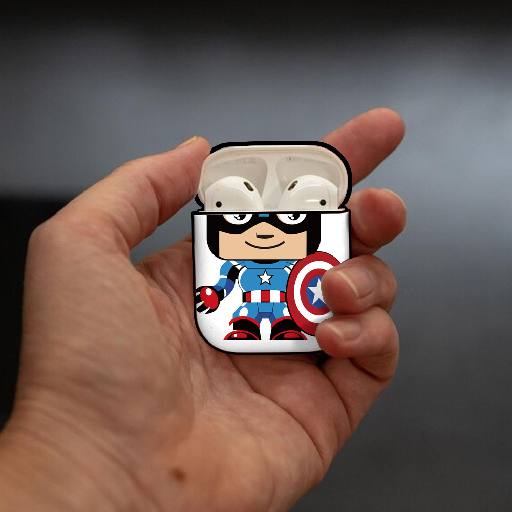 アベンジャーズ The Avengers AirPods 第2世代保護ケース ハードシェル ブラック 耐衝撃・防指紋・カラビナ付き