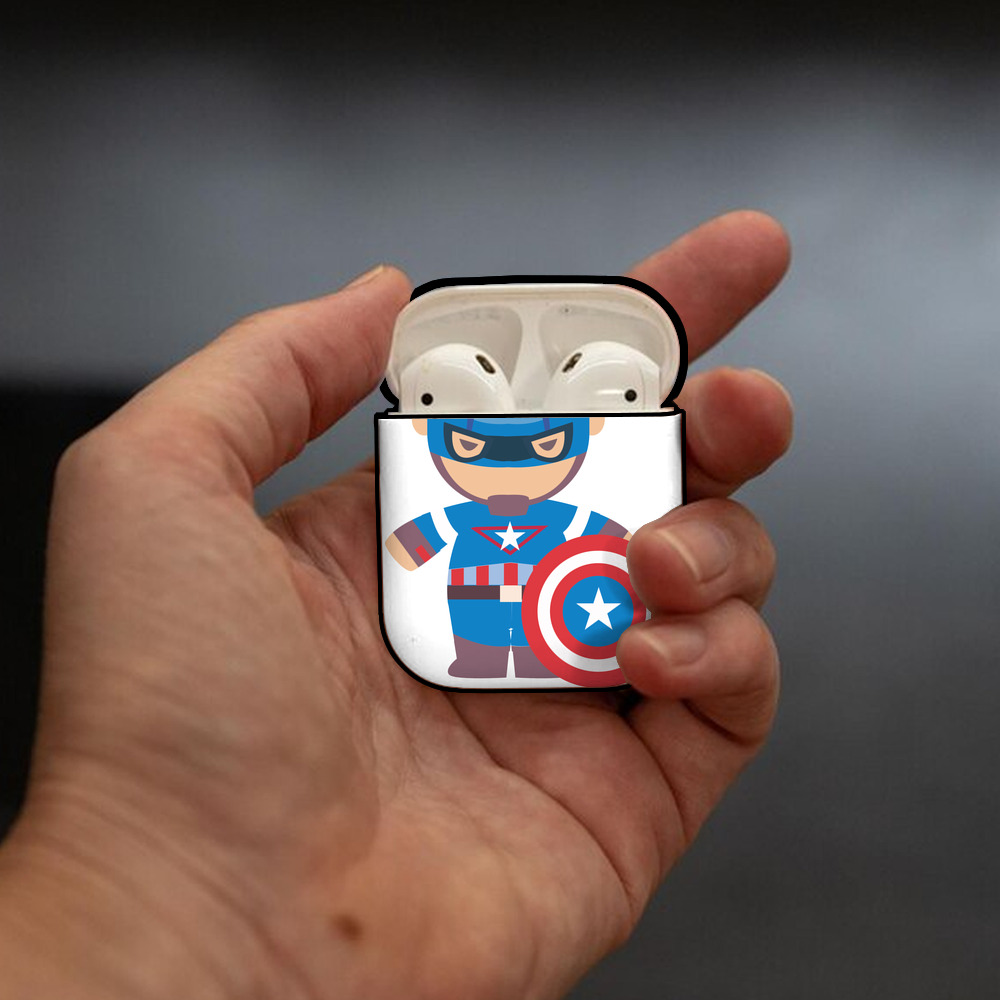 アベンジャーズ The Avengers AirPods 第2世代保護ケース ハードシェル ブラック 耐衝撃・防指紋・カラビナ付き