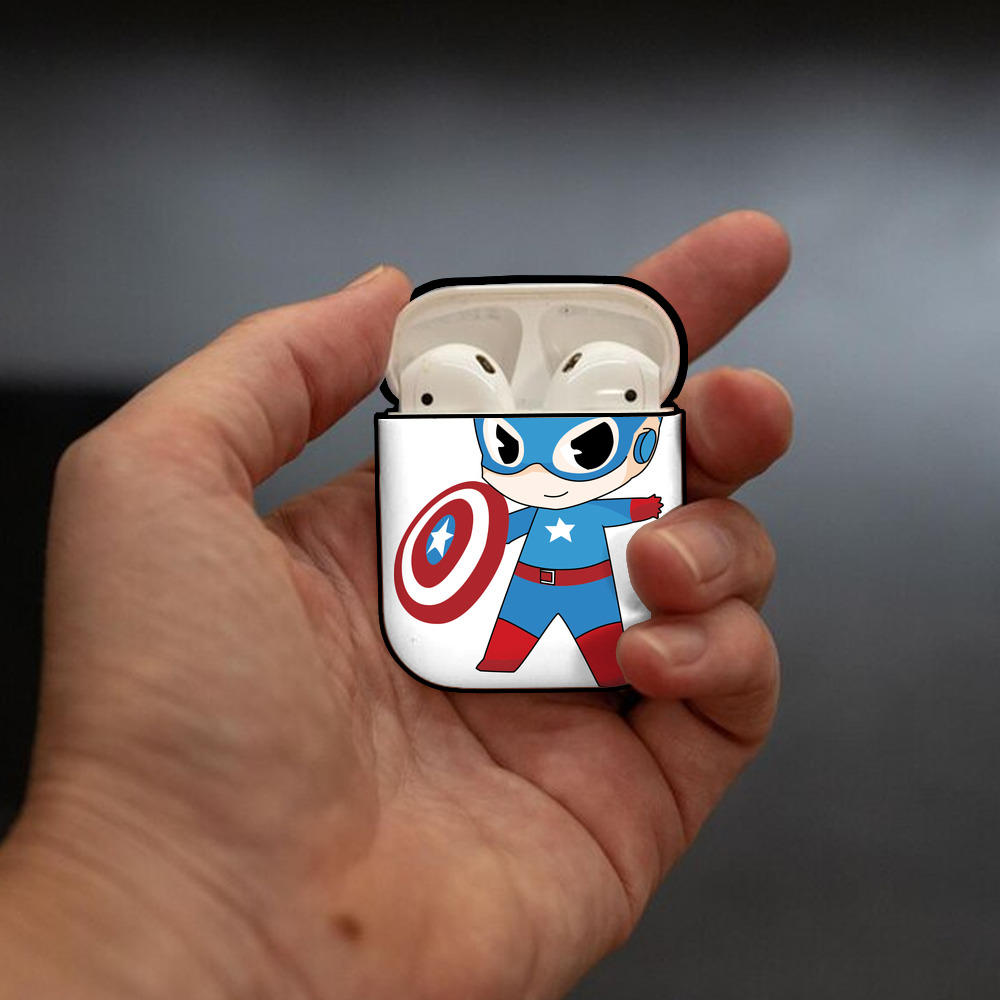 アベンジャーズ The Avengers AirPods 第2世代保護ケース ハードシェル ブラック 耐衝撃・防指紋・カラビナ付き