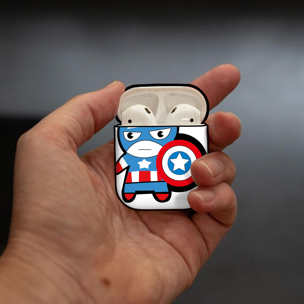 アベンジャーズ The Avengers AirPods 第2世代保護ケース ハードシェル ブラック 耐衝撃・防指紋・カラビナ付き