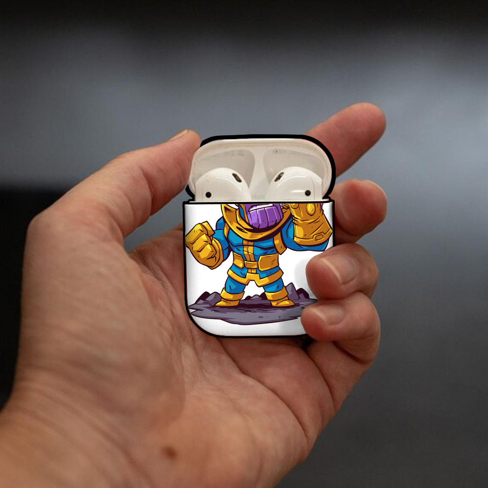 アベンジャーズ The Avengers AirPods 第2世代保護ケース ハードシェル ブラック 耐衝撃・防指紋・カラビナ付き