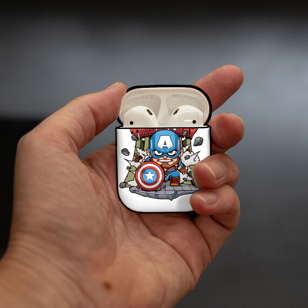 アベンジャーズ The Avengers AirPods 第2世代保護ケース ハードシェル ブラック 耐衝撃・防指紋・カラビナ付き