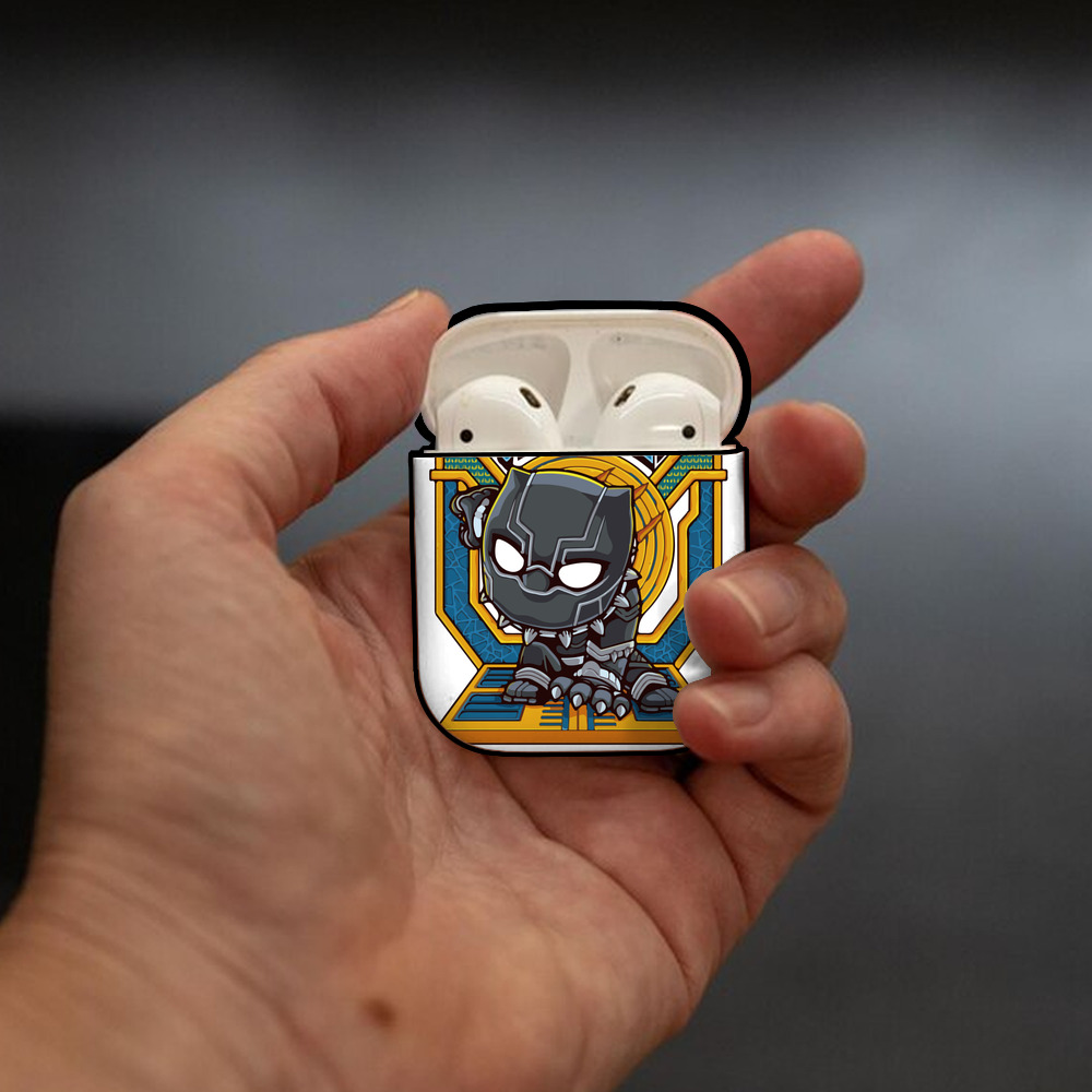 アベンジャーズ The Avengers AirPods 第2世代保護ケース ハードシェル ブラック 耐衝撃・防指紋・カラビナ付き