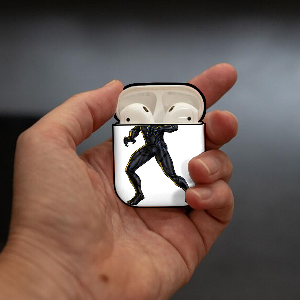 アベンジャーズ The Avengers AirPods 第2世代保護ケース ハードシェル ブラック 耐衝撃・防指紋・カラビナ付き
