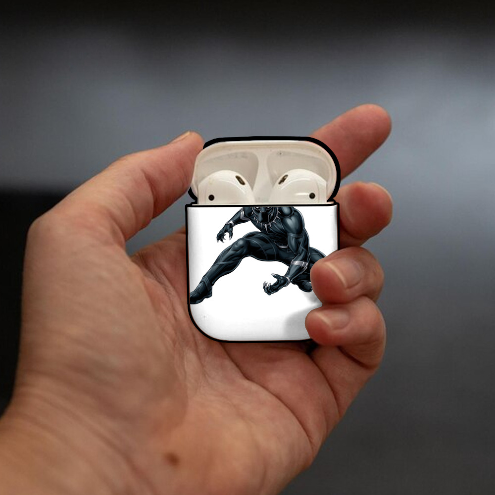 アベンジャーズ The Avengers AirPods 第2世代保護ケース ハードシェル ブラック 耐衝撃・防指紋・カラビナ付き