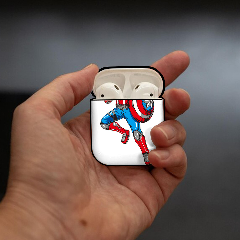 アベンジャーズ The Avengers AirPods 第2世代保護ケース ハードシェル ブラック 耐衝撃・防指紋・カラビナ付き
