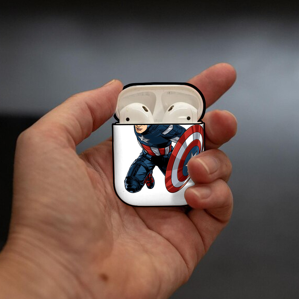 アベンジャーズ The Avengers AirPods 第2世代保護ケース ハードシェル ブラック 耐衝撃・防指紋・カラビナ付き