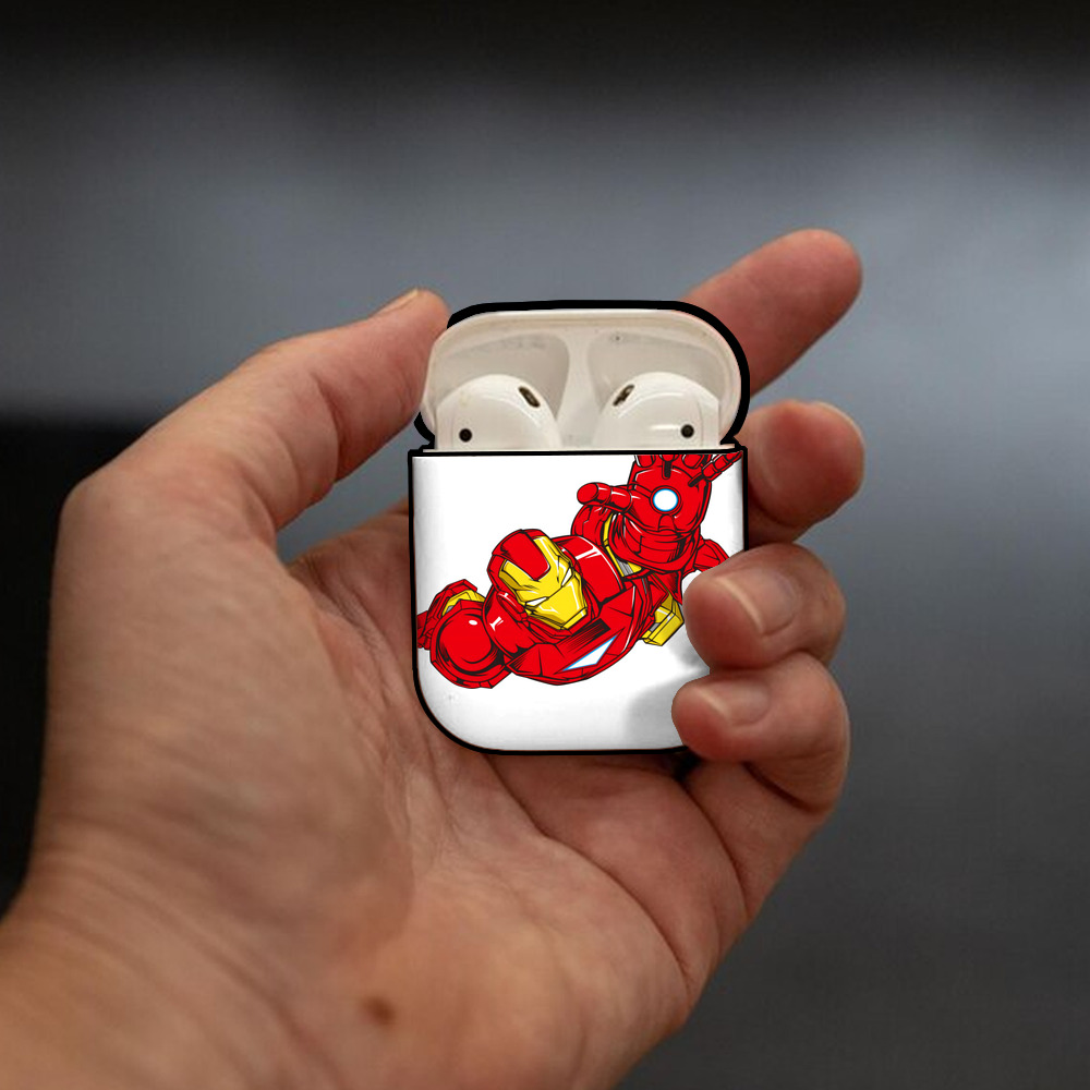 アベンジャーズ The Avengers AirPods 第2世代保護ケース ハードシェル ブラック 耐衝撃・防指紋・カラビナ付き