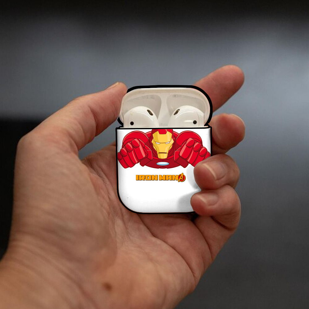 アベンジャーズ The Avengers AirPods 第2世代保護ケース ハードシェル ブラック 耐衝撃・防指紋・カラビナ付き
