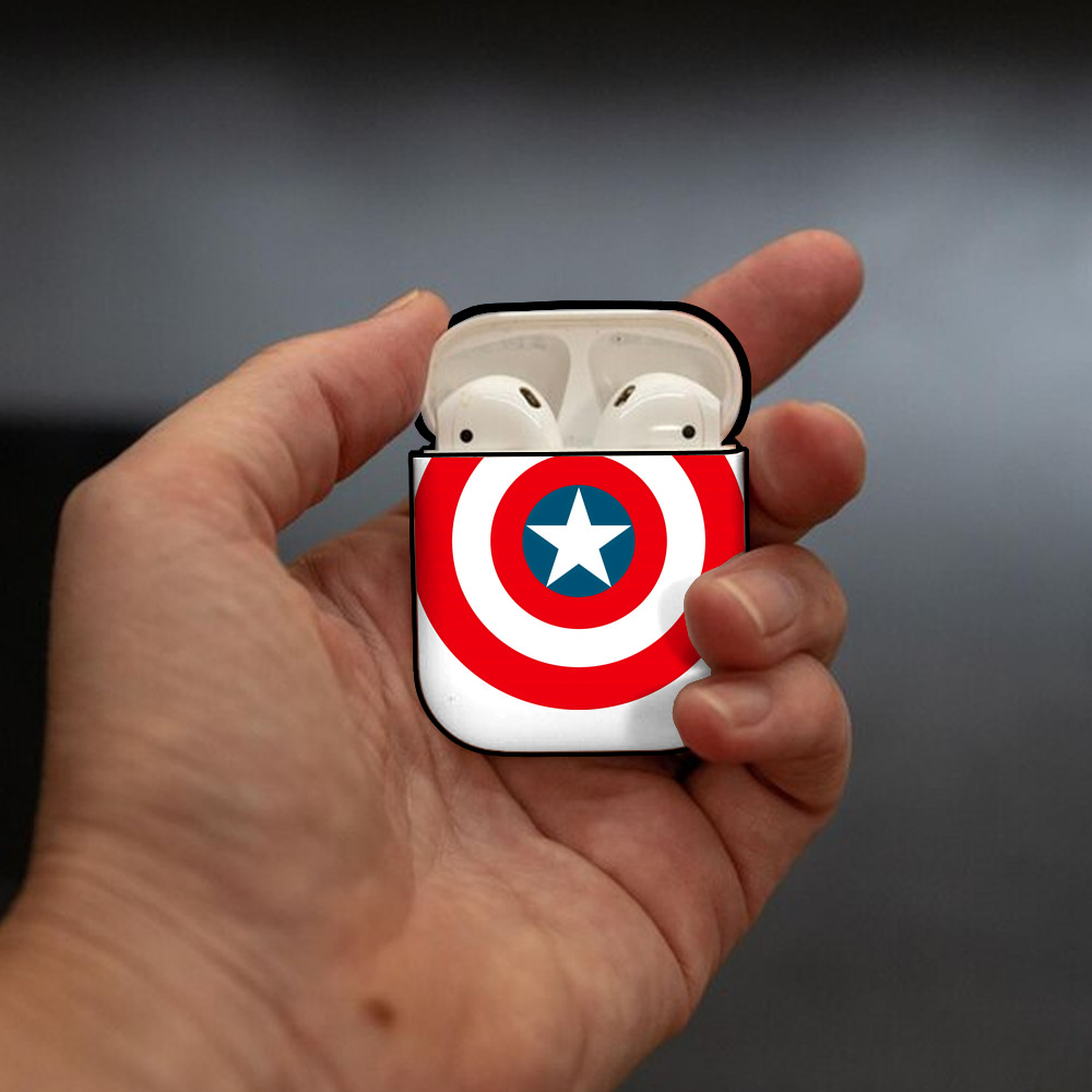 アベンジャーズ The Avengers AirPods 第2世代保護ケース ハードシェル ブラック 耐衝撃・防指紋・カラビナ付き