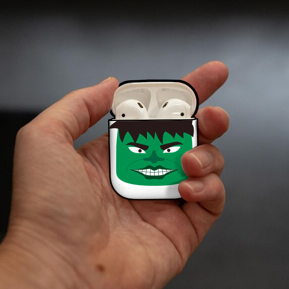 アベンジャーズ The Avengers AirPods 第2世代保護ケース ハードシェル ブラック 耐衝撃・防指紋・カラビナ付き