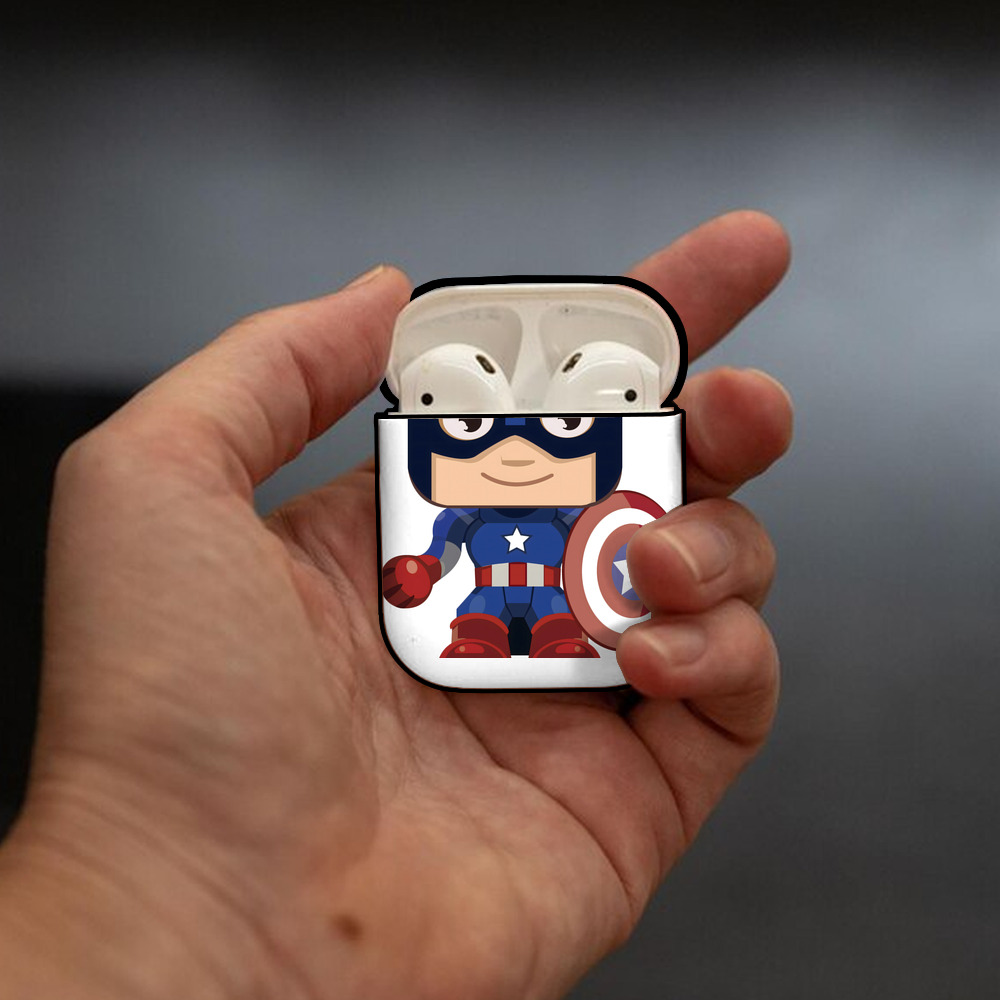 アベンジャーズ The Avengers AirPods 第2世代保護ケース ハードシェル ブラック 耐衝撃・防指紋・カラビナ付き