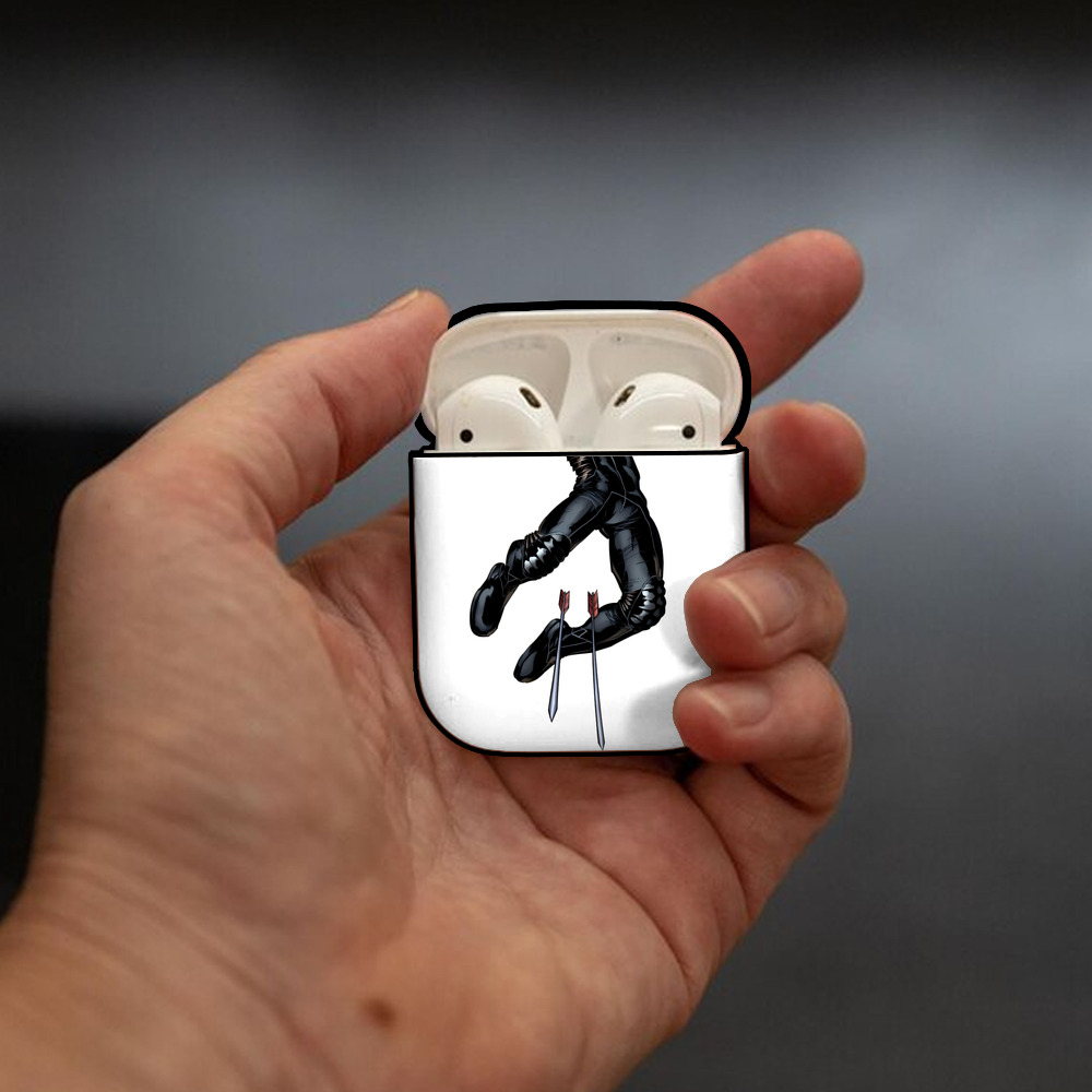 アベンジャーズ The Avengers AirPods 第2世代保護ケース ハードシェル ブラック 耐衝撃・防指紋・カラビナ付き
