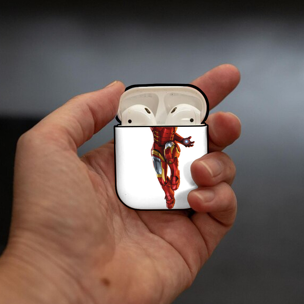 アベンジャーズ The Avengers AirPods 第2世代保護ケース ハードシェル ブラック 耐衝撃・防指紋・カラビナ付き