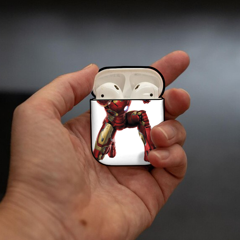 アベンジャーズ The Avengers AirPods 第2世代保護ケース ハードシェル ブラック 耐衝撃・防指紋・カラビナ付き