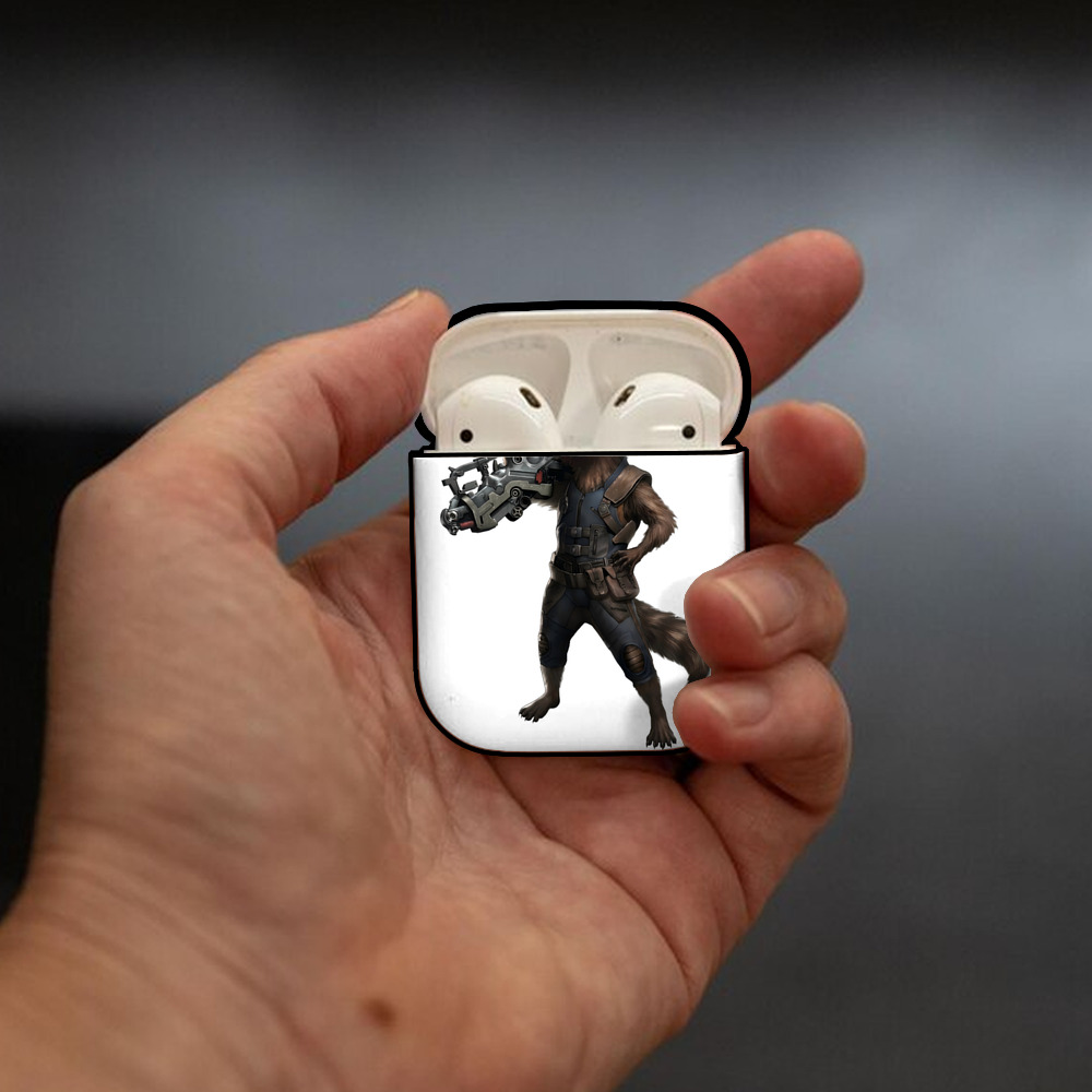 アベンジャーズ The Avengers AirPods 第2世代保護ケース ハードシェル ブラック 耐衝撃・防指紋・カラビナ付き