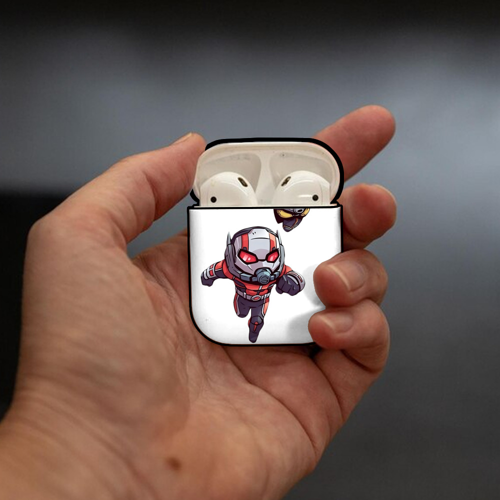 アベンジャーズ The Avengers AirPods 第2世代保護ケース ハードシェル ブラック 耐衝撃・防指紋・カラビナ付き