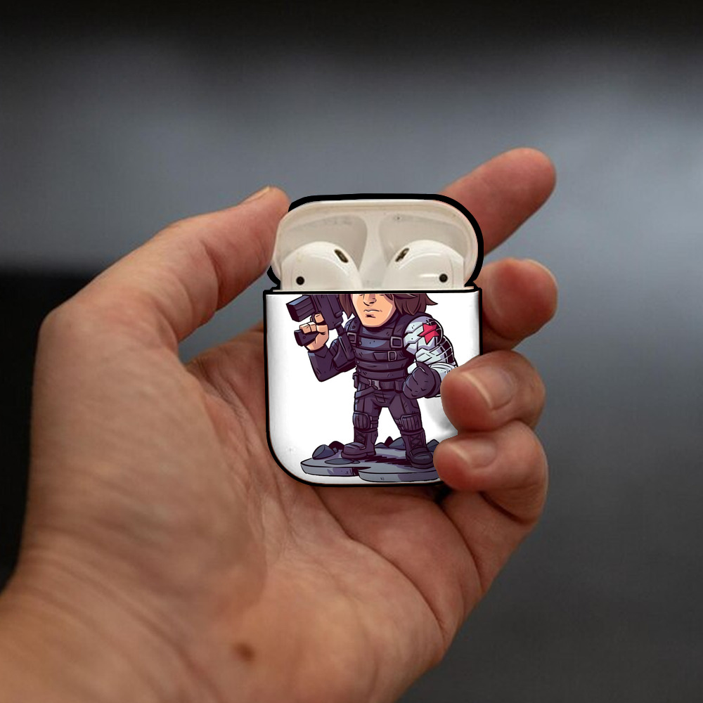 アベンジャーズ The Avengers AirPods 第2世代保護ケース ハードシェル ブラック 耐衝撃・防指紋・カラビナ付き