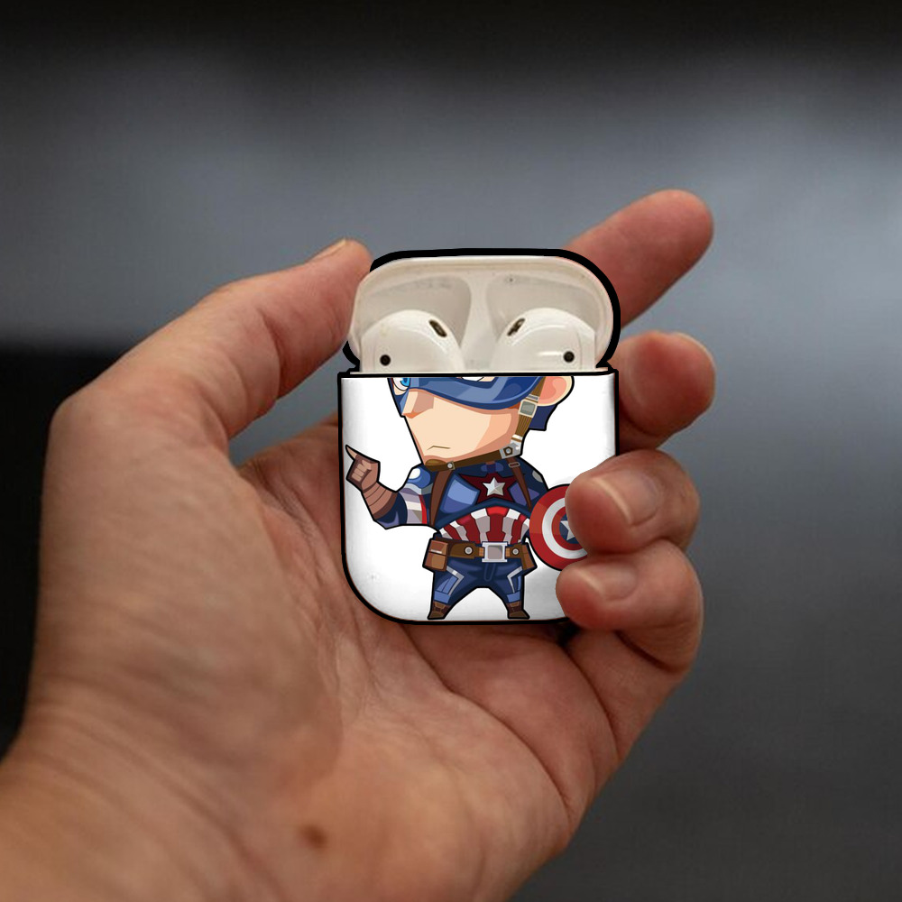 アベンジャーズ The Avengers AirPods 第2世代保護ケース ハードシェル ブラック 耐衝撃・防指紋・カラビナ付き