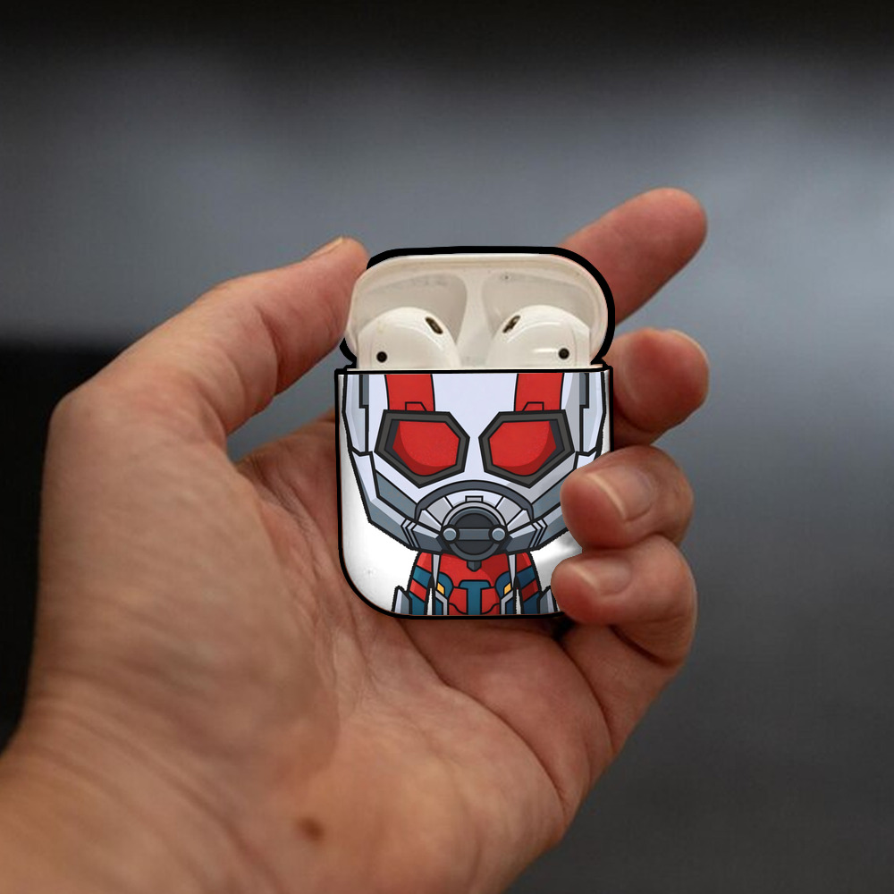 アベンジャーズ The Avengers AirPods 第2世代保護ケース ハードシェル ブラック 耐衝撃・防指紋・カラビナ付き