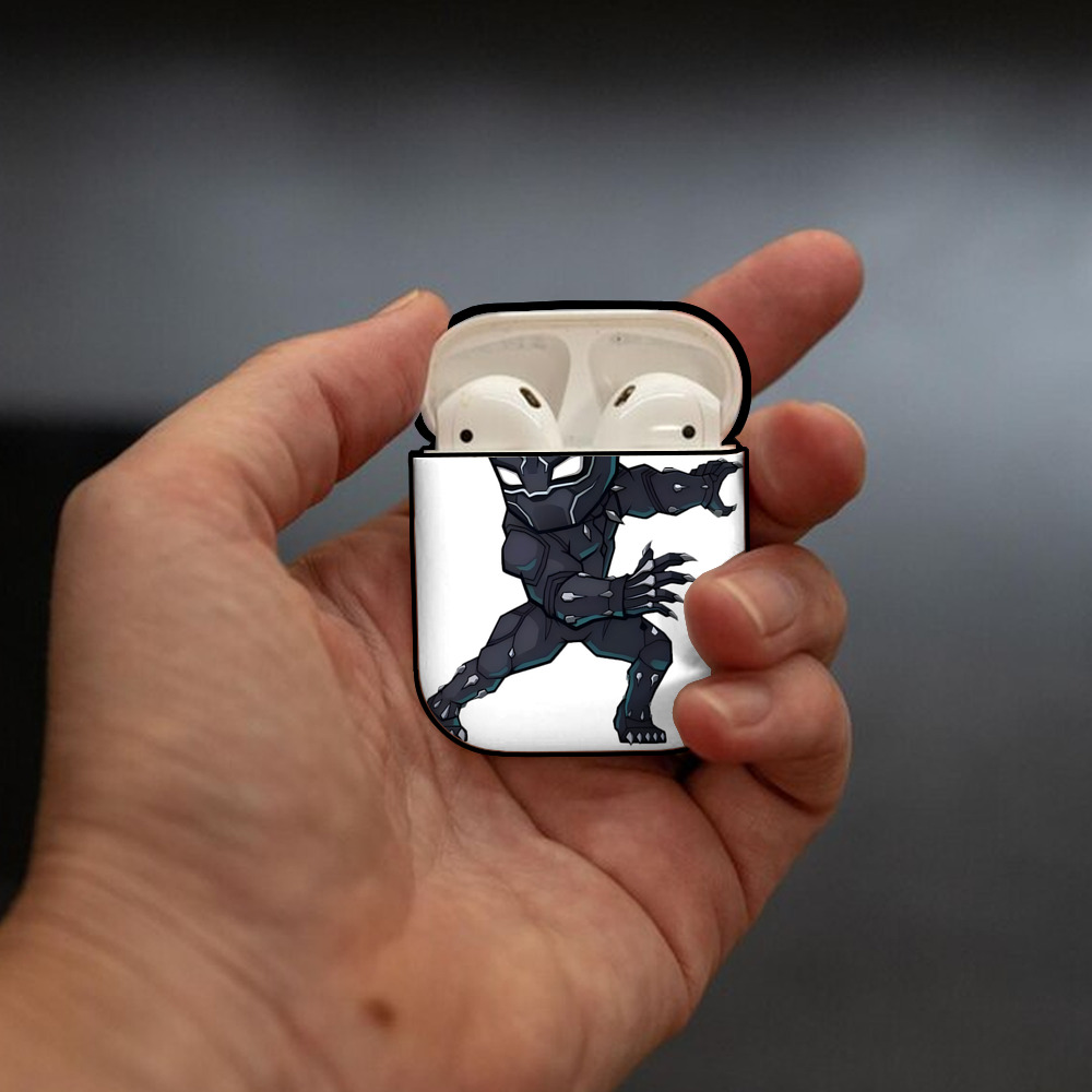 アベンジャーズ The Avengers AirPods 第2世代保護ケース ハードシェル ブラック 耐衝撃・防指紋・カラビナ付き